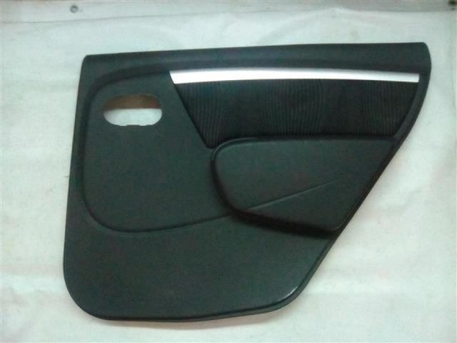 bontott DACIA LOGAN Jobb hátsó Ajtó Kárpit