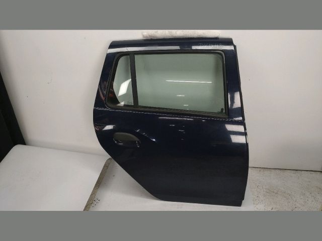 bontott DACIA LOGAN Jobb hátsó Ajtó (Részeivel)