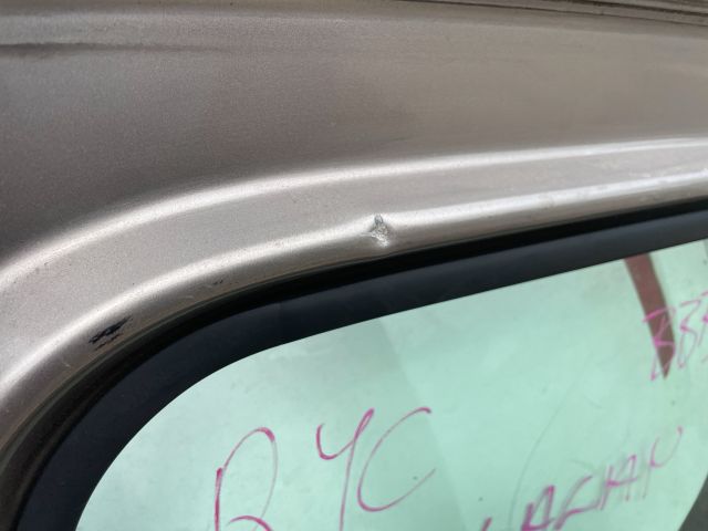 bontott DACIA LOGAN Jobb hátsó Ajtó (Részeivel)