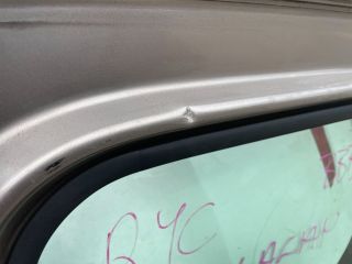 bontott DACIA LOGAN Jobb hátsó Ajtó (Részeivel)