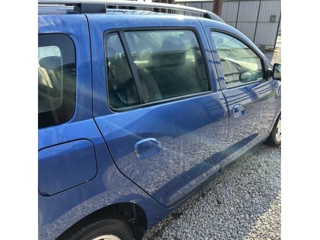 bontott DACIA LOGAN Jobb hátsó Ajtó (Üres lemez)