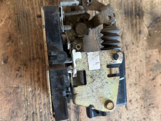 bontott DACIA LOGAN Jobb hátsó Ajtózár