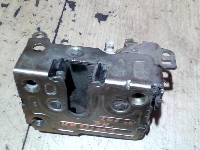 bontott DACIA LOGAN Jobb hátsó Ajtózár