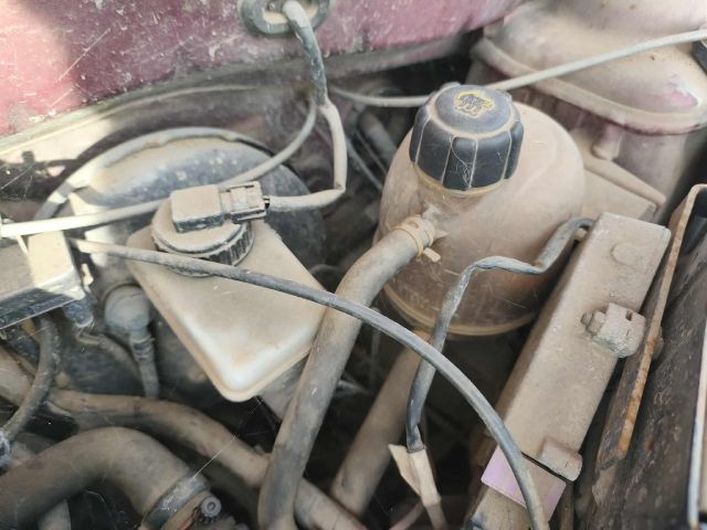 bontott DACIA LOGAN Jobb hátsó Dobbetét (Kerékjárati, Műanyag)