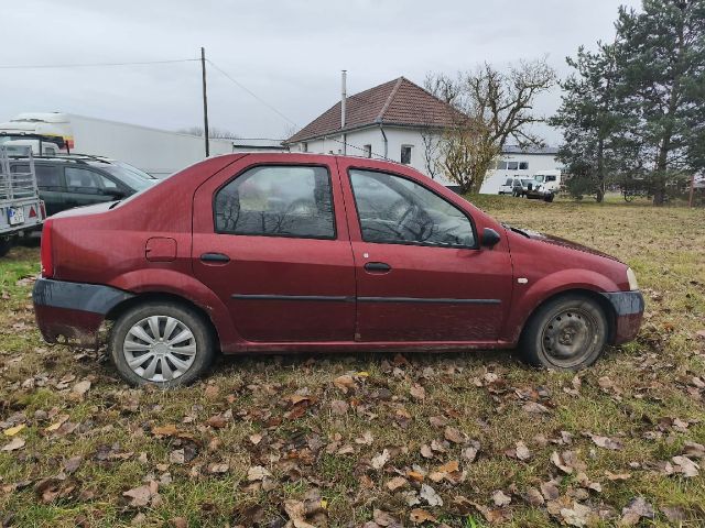 bontott DACIA LOGAN Jobb hátsó Dobbetét (Kerékjárati, Műanyag)