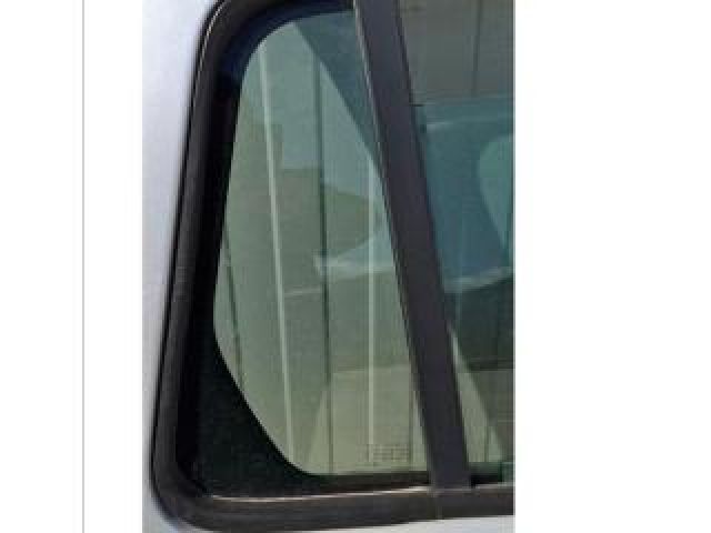 bontott DACIA LOGAN Jobb hátsó Fixüveg (Ajtóban)