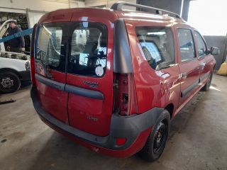 bontott DACIA LOGAN Jobb hátsó Gumikéder