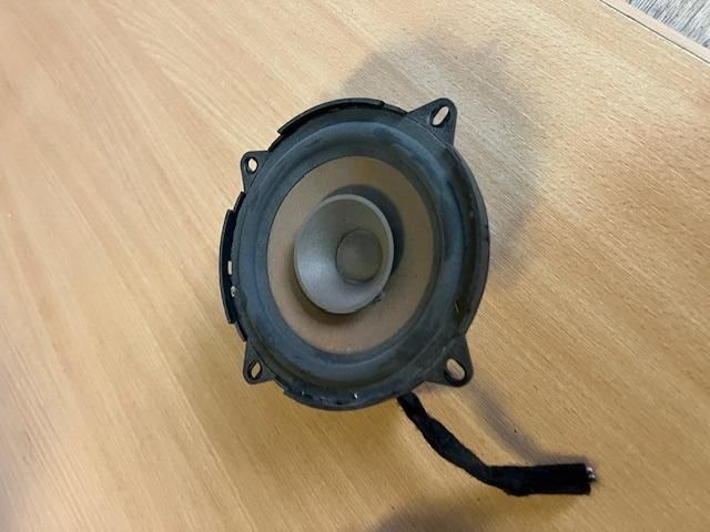 bontott DACIA LOGAN Jobb hátsó Hangszóró