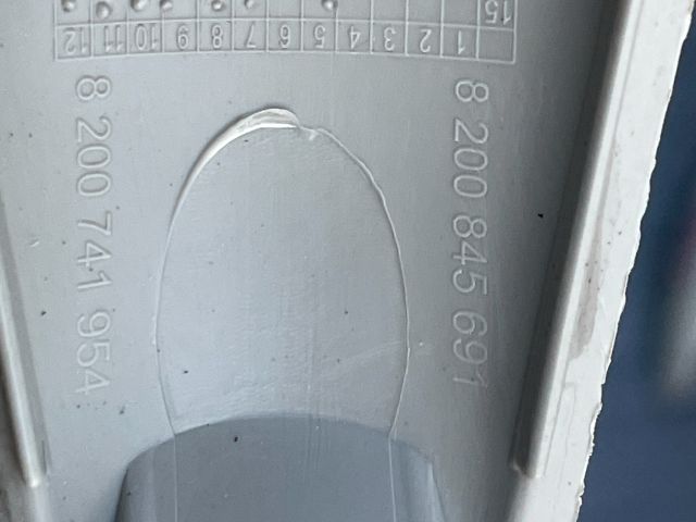 bontott DACIA LOGAN Jobb hátsó Kapaszkodó (Felső)