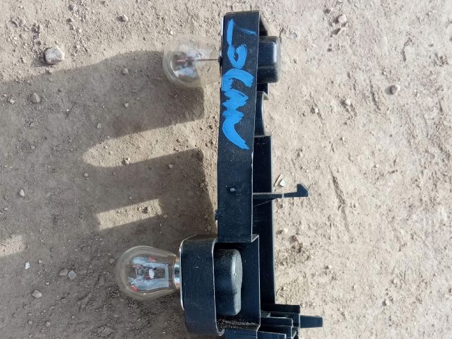 bontott DACIA LOGAN Jobb Hátsó Lámpa Foglalat