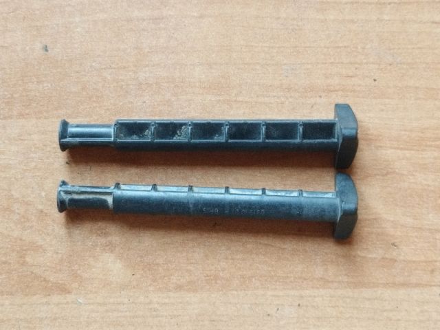 bontott DACIA LOGAN Jobb Hátsó Lámpa Foglalat