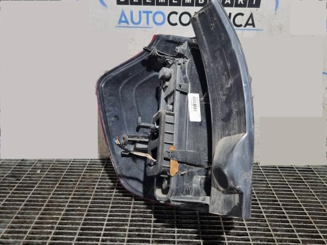 bontott DACIA LOGAN Jobb Hátsó Lámpa