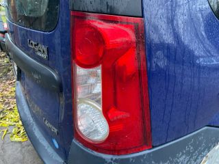 bontott DACIA LOGAN Jobb Hátsó Lámpa
