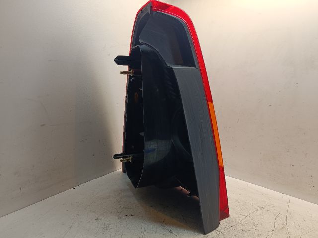 bontott DACIA LOGAN Jobb Hátsó Lámpa