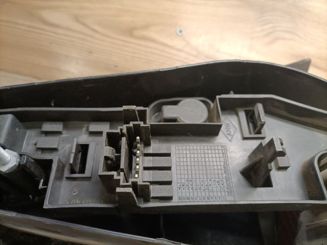 bontott DACIA LOGAN Jobb Hátsó Lámpa