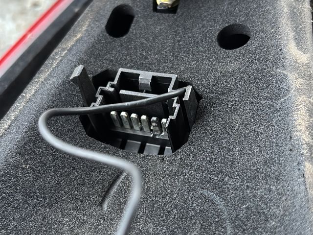 bontott DACIA LOGAN Jobb Hátsó Lámpa