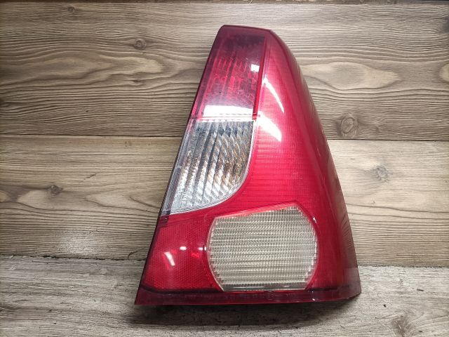 bontott DACIA LOGAN Jobb Hátsó Lámpa