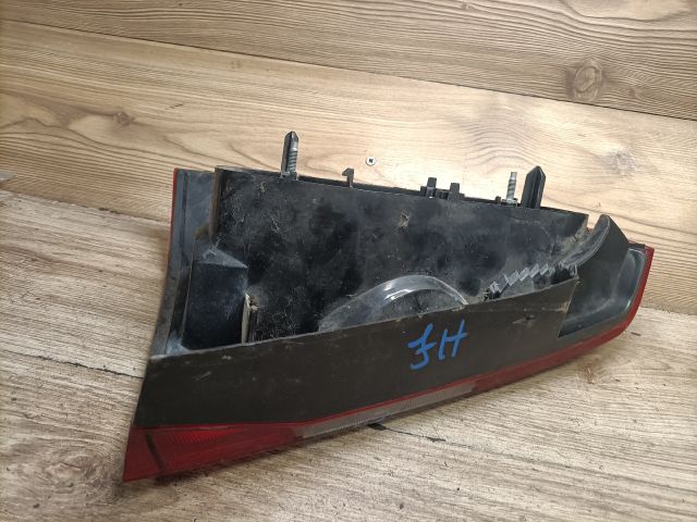 bontott DACIA LOGAN Jobb Hátsó Lámpa