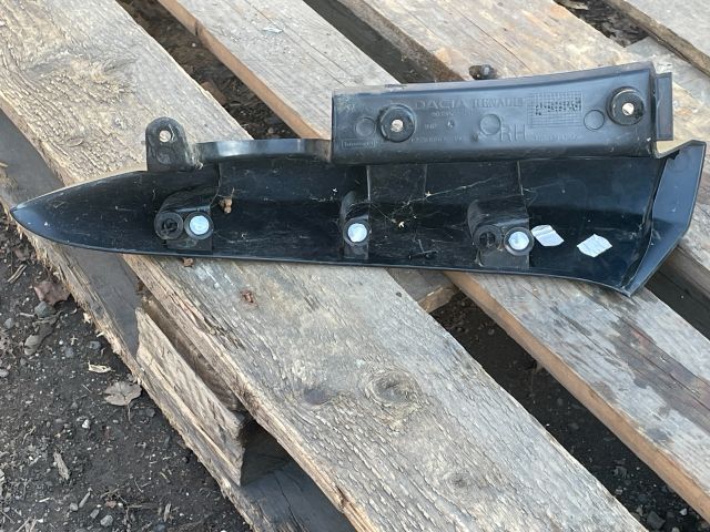 bontott DACIA LOGAN Jobb hátsó Lámpabúra