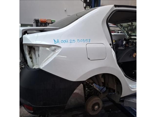 bontott DACIA LOGAN Jobb hátsó Sárvédő