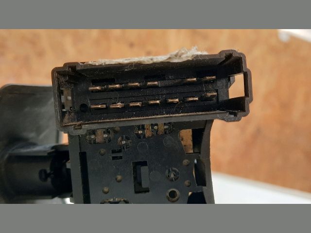 bontott DACIA LOGAN Jobb Kormánykapcsoló Ablaktörlő