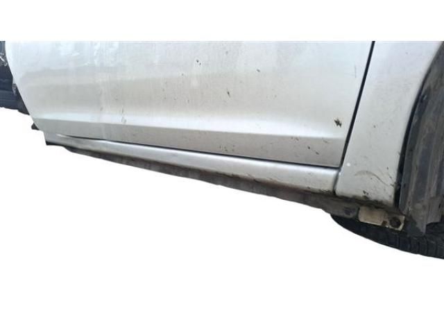 bontott DACIA LOGAN Jobb Küszöb