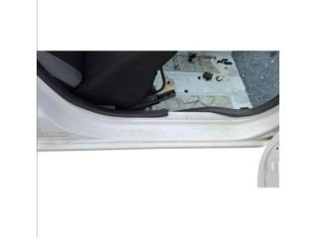 bontott DACIA LOGAN Jobb Küszöb