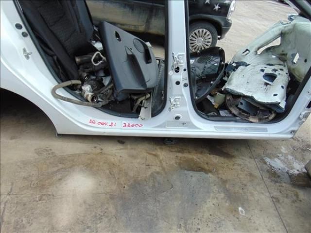 bontott DACIA LOGAN Jobb Küszöb