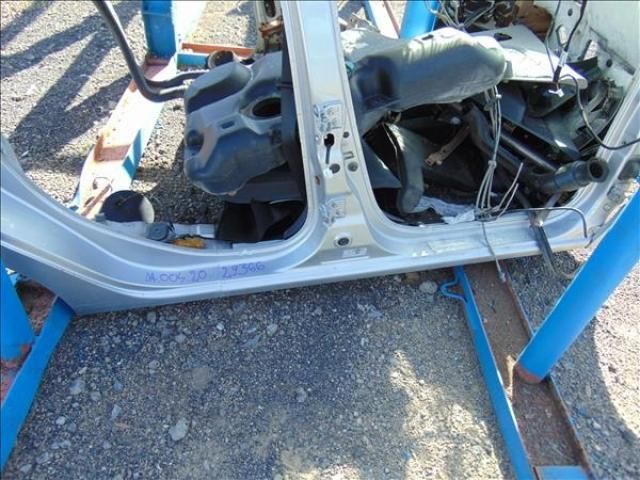 bontott DACIA LOGAN Jobb Küszöb