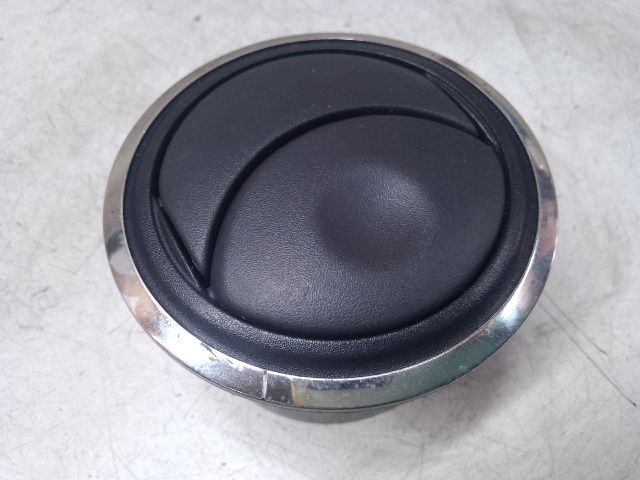 bontott DACIA LOGAN Jobb Szellőző