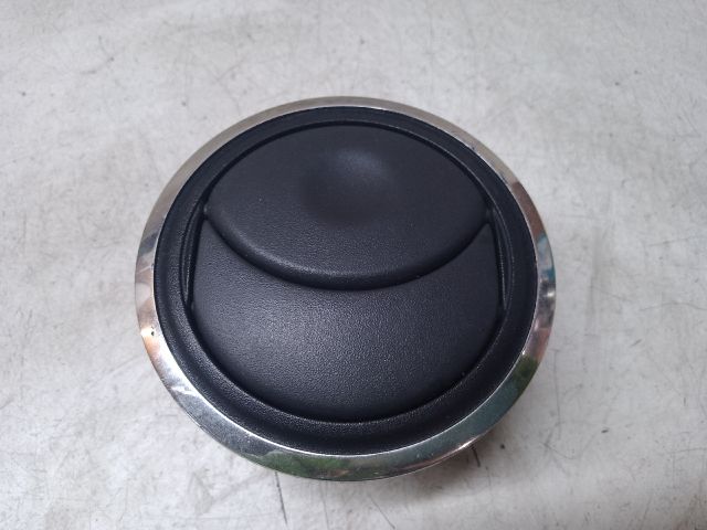 bontott DACIA LOGAN Jobb Szellőző