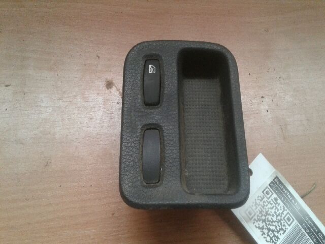 bontott DACIA LOGAN Kapcsoló (Magában)