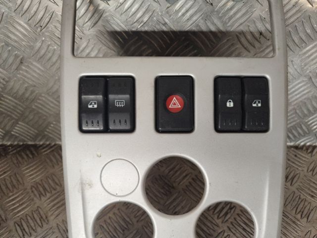 bontott DACIA LOGAN Kapcsoló (Magában)