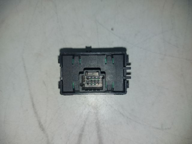 bontott DACIA LOGAN Kapcsoló (Magában)