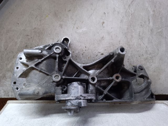 bontott DACIA LOGAN Klímakompresszor Tartó Bak