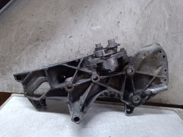 bontott DACIA LOGAN Klímakompresszor Tartó Bak