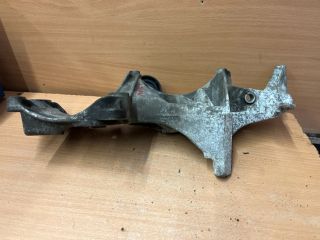 bontott DACIA LOGAN Klímakompresszor Tartó Bak