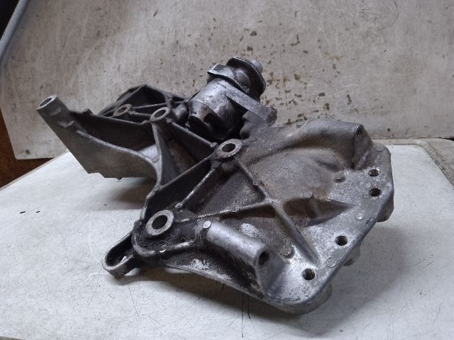 bontott DACIA LOGAN Klímakompresszor Tartó Bak