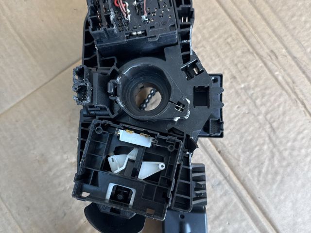 bontott DACIA LOGAN Komplett Kormánykapcsoló (Bajuszkapcsoló)