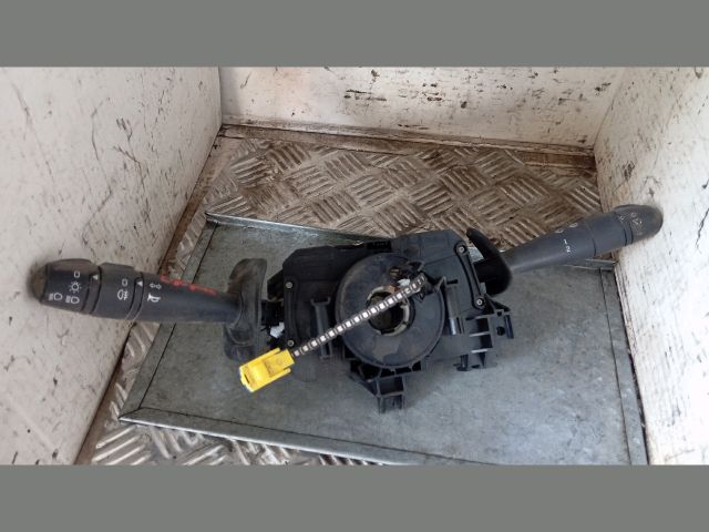 bontott DACIA LOGAN Komplett Kormánykapcsoló (Bajuszkapcsoló)