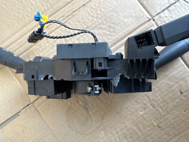 bontott DACIA LOGAN Komplett Kormánykapcsoló (Bajuszkapcsoló)