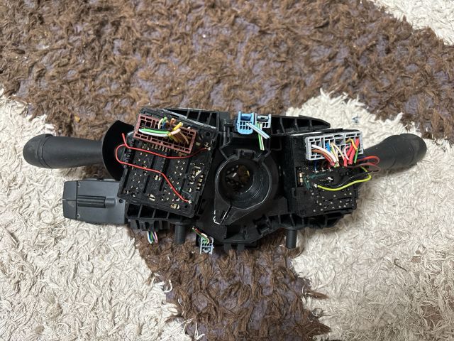 bontott DACIA LOGAN Komplett Kormánykapcsoló (Bajuszkapcsoló)