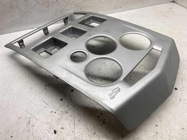 bontott DACIA LOGAN Középkonzol Keret