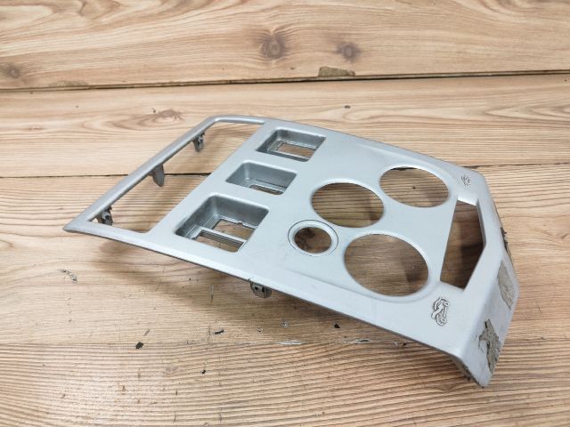 bontott DACIA LOGAN Középkonzol Keret