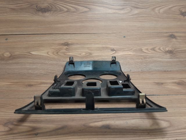 bontott DACIA LOGAN Középkonzol Keret