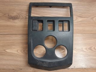 bontott DACIA LOGAN Középkonzol Keret