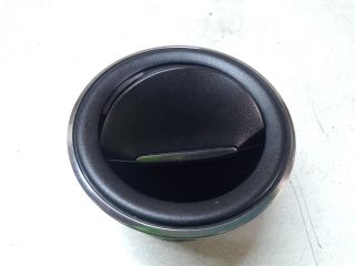 bontott DACIA LOGAN Középső Bal Szellőző