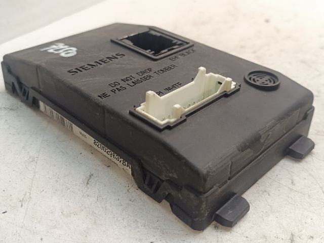 bontott DACIA LOGAN Központizár Elektronika