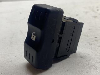 bontott DACIA LOGAN Központizár Kapcsoló