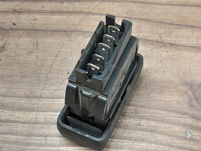 bontott DACIA LOGAN Központizár Kapcsoló